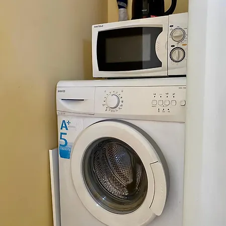 Einstein's Apartament Atena